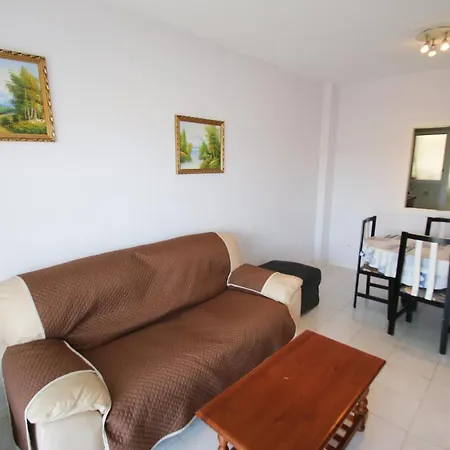 Apartment Calas *